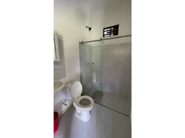 VENTA EXCELENTE CASA QUINTA CON LOTE EN EL CARMEN DE APICALA TOLIMA