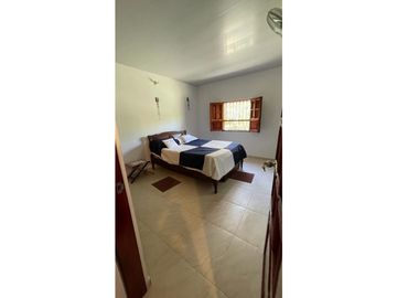 VENTA EXCELENTE CASA QUINTA CON LOTE EN EL CARMEN DE APICALA TOLIMA