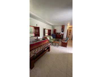 VENTA EXCELENTE CASA QUINTA CON LOTE EN EL CARMEN DE APICALA TOLIMA
