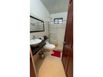 VENTA EXCELENTE CASA QUINTA CON LOTE EN EL CARMEN DE APICALA TOLIMA