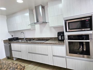 Venta de Casa Campestre en Unidad Cerrada en El Retiro | Sin Escalas