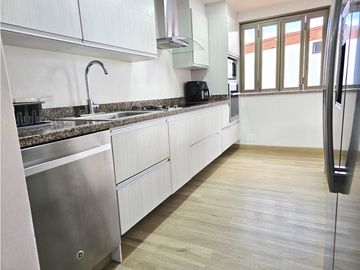 Venta de Casa Campestre en Unidad Cerrada en El Retiro | Sin Escalas