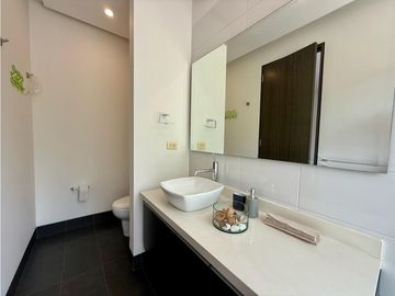 Casa campestre amoblada en venta o arriendo sector Aeropuerto