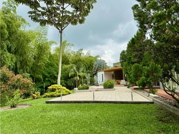 Casa campestre amoblada en venta o arriendo sector Aeropuerto