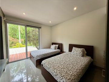 Casa campestre amoblada en venta o arriendo sector Aeropuerto