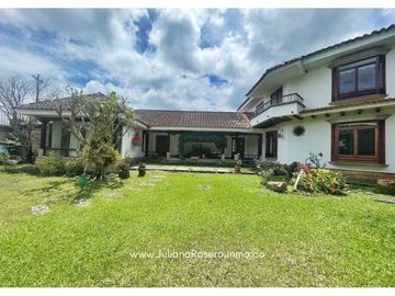 ARRIENDO HERMOSA CASA EN CAMPAMENTO