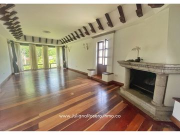 ARRIENDO HERMOSA CASA EN CAMPAMENTO