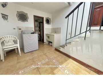 ARRIENDO HERMOSA CASA EN CAMPAMENTO