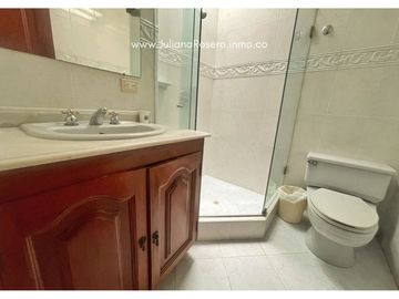 ARRIENDO HERMOSA CASA EN CAMPAMENTO