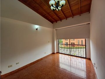 Casa en Conjunto residencial La Arboleda para la venta en Pereira!!!
