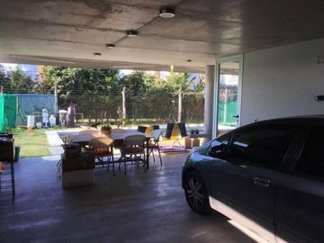 CASA SOBRE LOTE EXTERNO EN NUEVO QUILMES