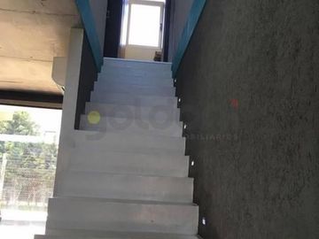 CASA SOBRE LOTE EXTERNO EN NUEVO QUILMES