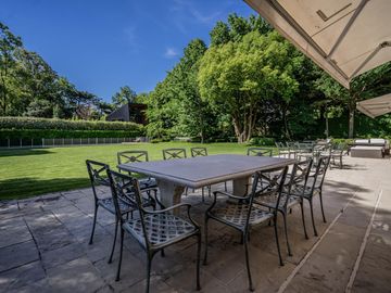 Excelente casa en la mejor zona de Las Lomas de San Isidro.