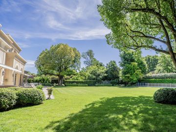 Excelente casa en la mejor zona de Las Lomas de San Isidro.
