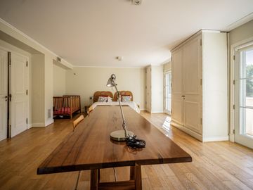 Excelente casa en la mejor zona de Las Lomas de San Isidro.