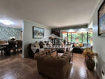 CASA GRANDE, PEÑALOLEN, 4 DORMITORIOS 4 BAÑOS, HOME OFFICE
