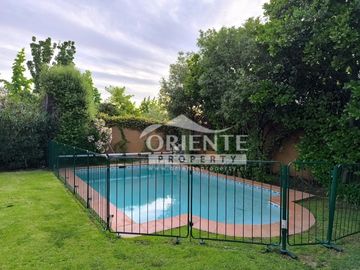 CASA GRANDE, PEÑALOLEN, 4 DORMITORIOS 4 BAÑOS, HOME OFFICE