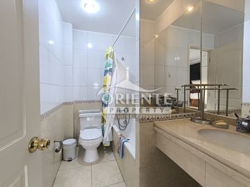 CASA GRANDE, PEÑALOLEN, 4 DORMITORIOS 4 BAÑOS, HOME OFFICE