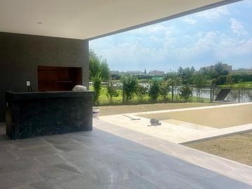 Casa en San Matias - 4 ambientes - 1046 m2