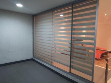 Vendo o Rento Loft de lujo Amoblado con 2 balcones, piscina, gym y cine, Carolina - Quito