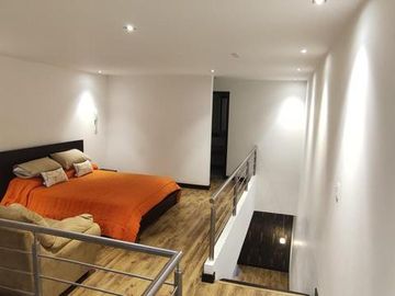 Vendo o Rento Loft de lujo Amoblado con 2 balcones, piscina, gym y cine, Carolina - Quito