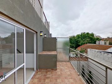 Departamento TIPO PH en DUPLEX con TERRAZA PROPIA de 2 AMB en Coghlan