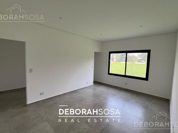 Casa en Venta 4 ambientes Una Planta Lote Interno El Canton