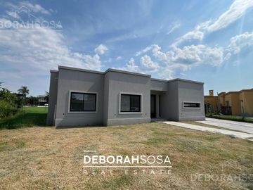 Casa en Venta 4 ambientes Una Planta Lote Interno El Canton