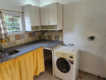 VENTA CASA 2 DORMITORIOS- ZONA CENTRICA PLOTTIER