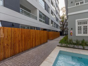 Venta Departamento 2 Ambientes  PB con patio. Nuñez. Categoría y amenities