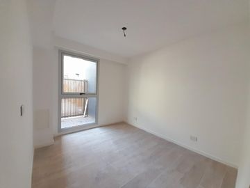 Venta Departamento 2 Ambientes  PB con patio. Nuñez. Categoría y amenities