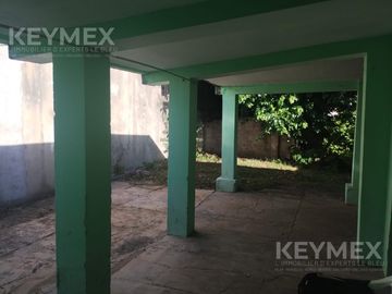 Casa con posibilidad de seguir construyendo