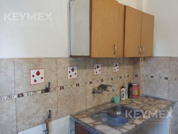 Casa con posibilidad de seguir construyendo