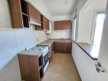 Departamento en  General Paz 2 dormitorios con terraza apto Bancor