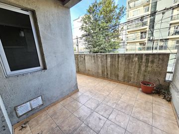 Departamento en  General Paz 2 dormitorios con terraza apto Bancor