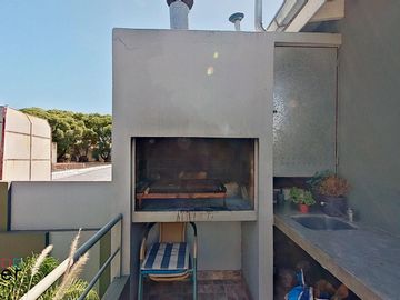 VENTA Depto tipo PH de 2 ambientes con terraza propia y parrilla en Colegiales