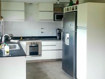 Hermosa casa de 3 dormitorios en barrio abierto Las Tardes, Roldan