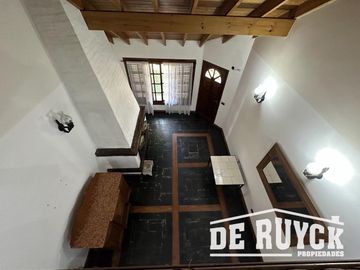 Chalet en pleno Barrio Los Cedros