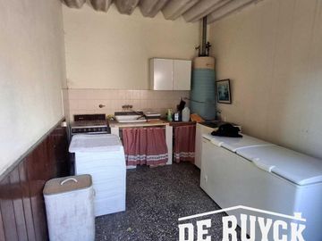 Chalet en pleno Barrio Los Cedros