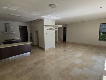 Villa en venta / renta en Yucatán Country Club