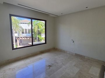 Villa en venta / renta en Yucatán Country Club