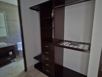Villa en venta / renta en Yucatán Country Club