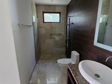 Villa en venta / renta en Yucatán Country Club
