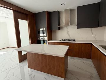 Casa en venta en lomas de angelopolis puebla parque chihuahua 4 recamaras  nueva