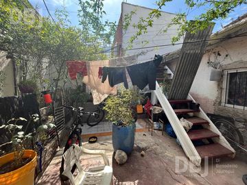 VENTA DE CASA 4 AMBIENTES EN VILLA CELINA
