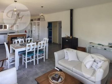 Casa en Balneario Reta – Amoblada y a 8 cuadras del mar