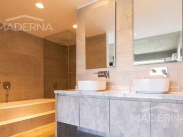 DOMUS 2222 Penthouse Dúplex de Lujo con Terraza, 2COCH
