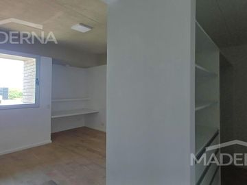 DOMUS 2222 Penthouse Dúplex de Lujo con Terraza, 2COCH