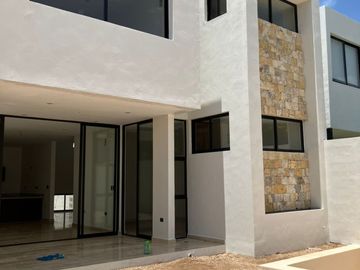 Casas en Venta de 4 recámaras en privada Margaritas 190. Mérida, Yucatán.
