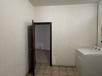 CASA EN VENTA EN MITRAS CENTRO - MONTERREY, NL.